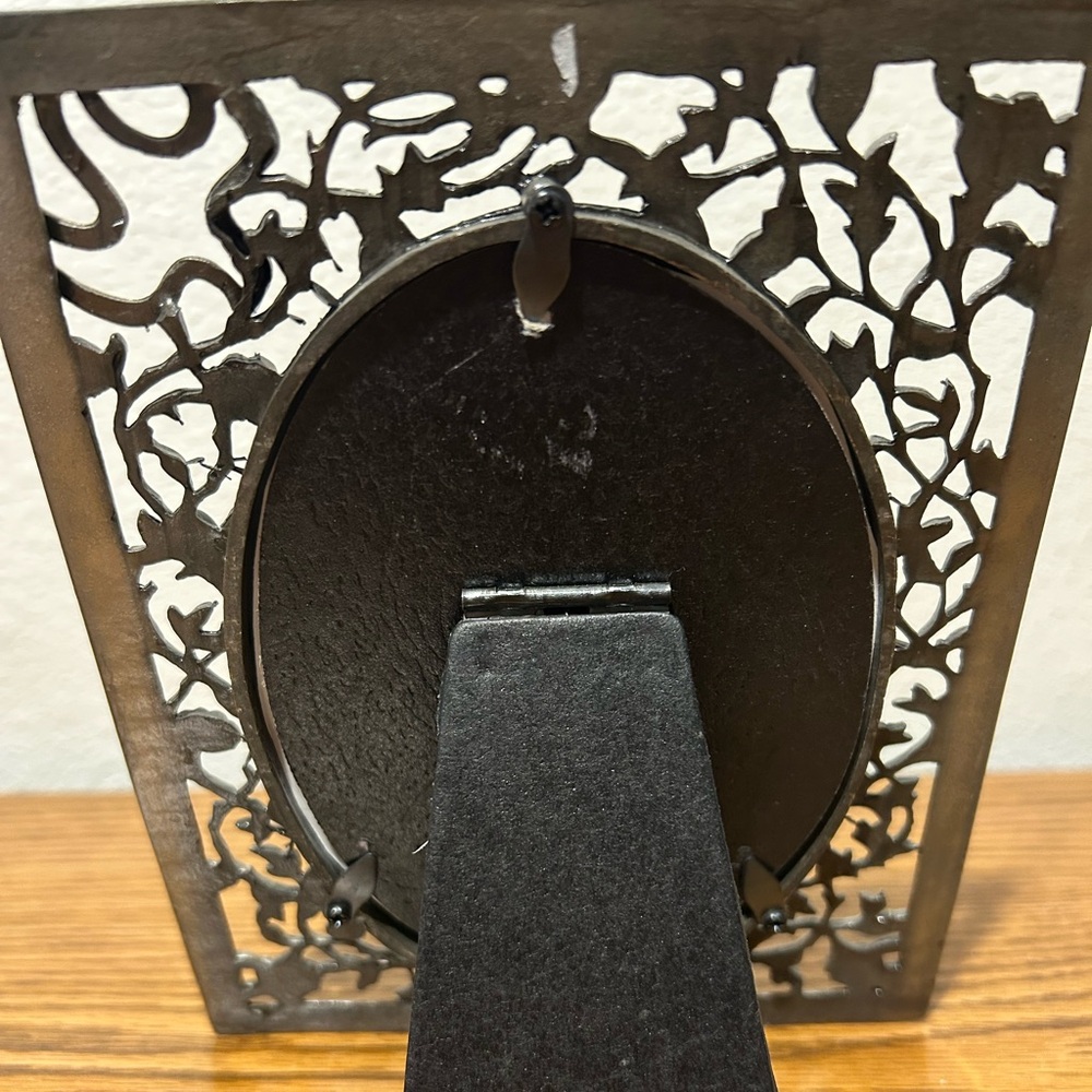 Intricate Silver and Gold Floral Pewter Picture Frame - Picture 5 of 9